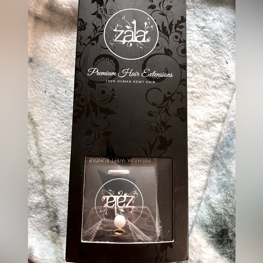 Brand new Zala Sew-in weft hair extensions 240grams 16 inches